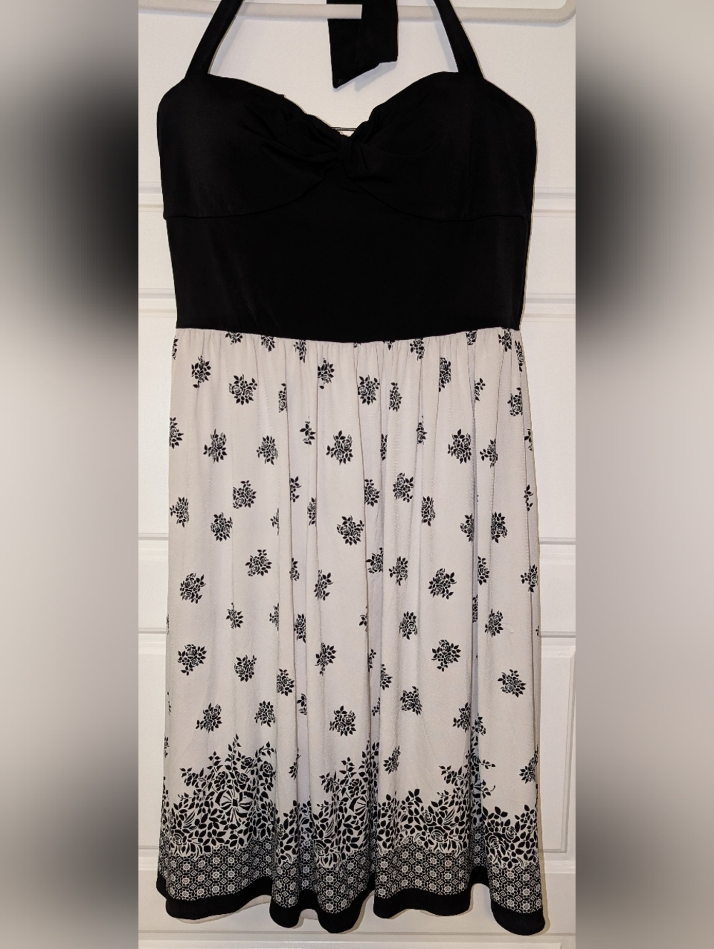 Tahari Black and White Strapless Halter Dress - Picture 2 of 3